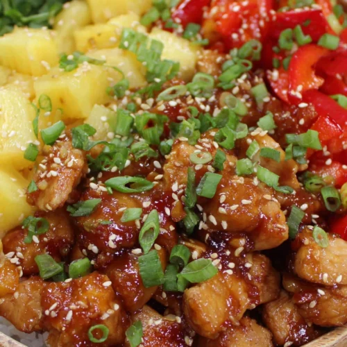 Chicken Bowl Meal Prep: Simple and Delicious 1 Chicken bowl meal prep with vibrant veggies and flavors.