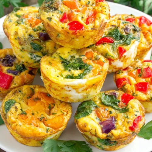 Delicious Egg Muffin Cups for a Quick Breakfast 1 Delicious egg muffin cups packed with veggies, perfect for breakfast.
