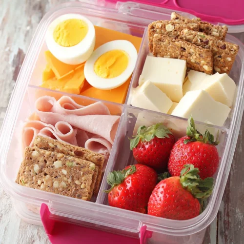 Protein Lunchables: A Simple and Delicious Treat 1 Healthy protein lunchables for kids' lunchboxes.