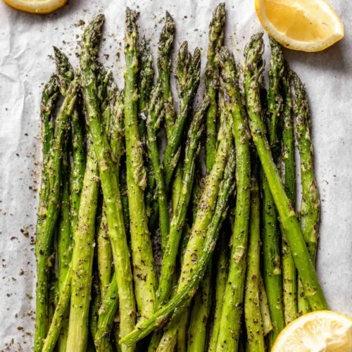Crispy Roasted Asparagus: A Delightful Snack 1 Crispy roasted asparagus, a flavorful side dish.